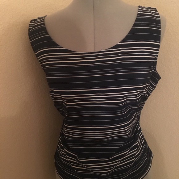 Suite - Picture 3 of 8